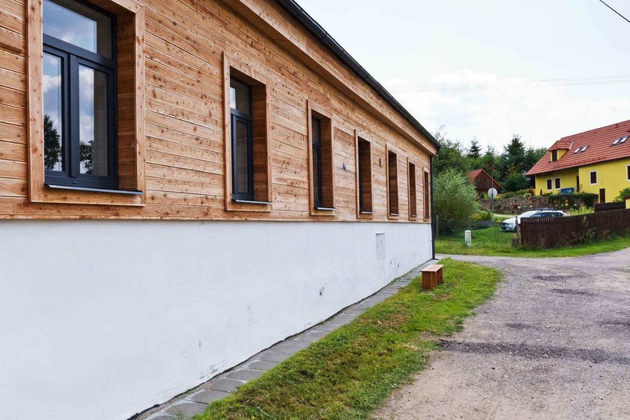 Chalupa Ceska Kanada Guest House Dobrohor Exterior photo